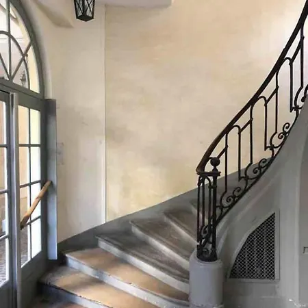 아파트 Atelier D Artiste En Plein Coeur Du Marais 파리